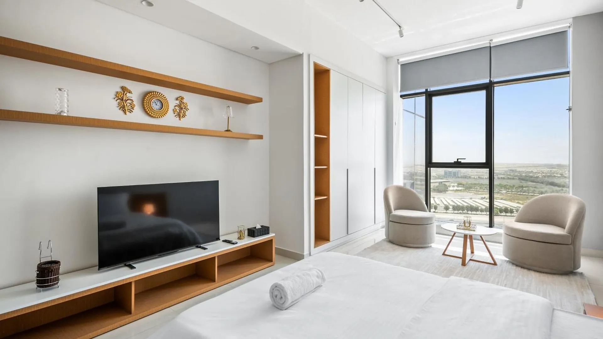 Appartamento Bright Studio In Vibrant Dubailand District