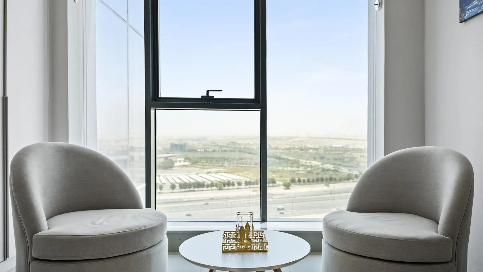 Bright Studio In Vibrant Dubailand District